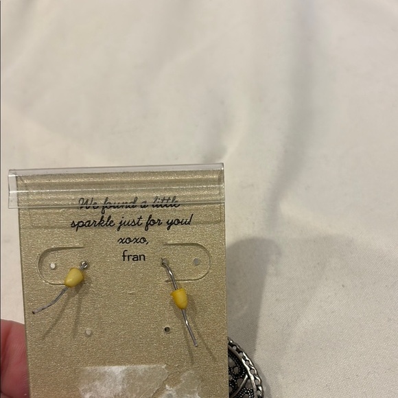 Francesca's Collections Silver Filigree Dangle Earrings-new - Picture 2 of 4